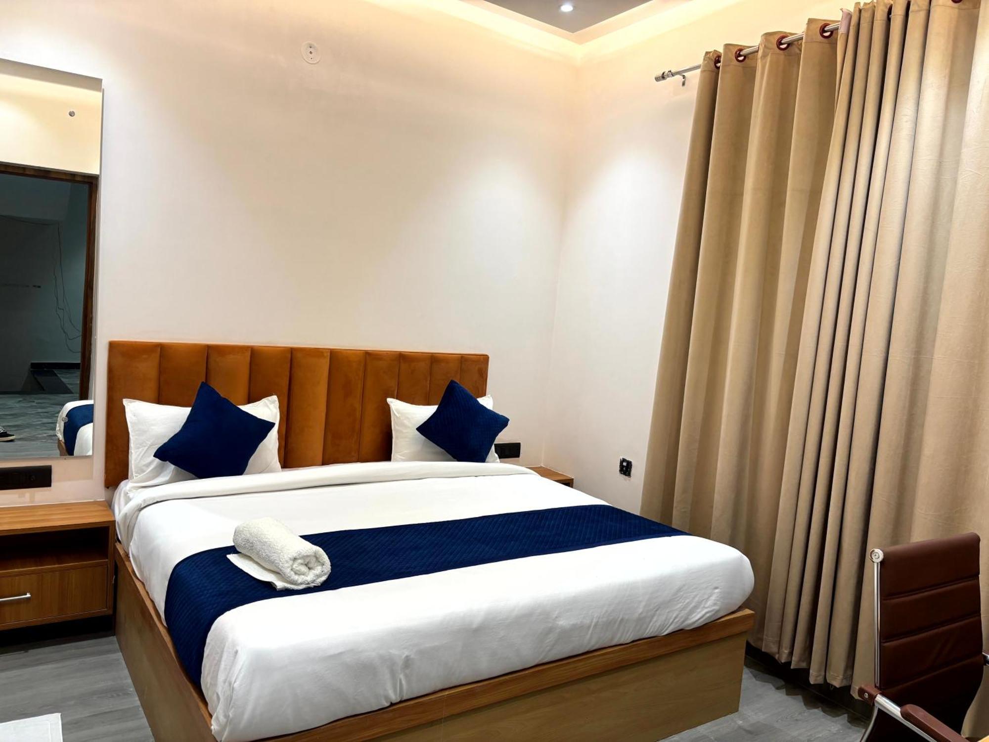 Hotel Taj Way By Jyoti Villa Agra  Exterior photo