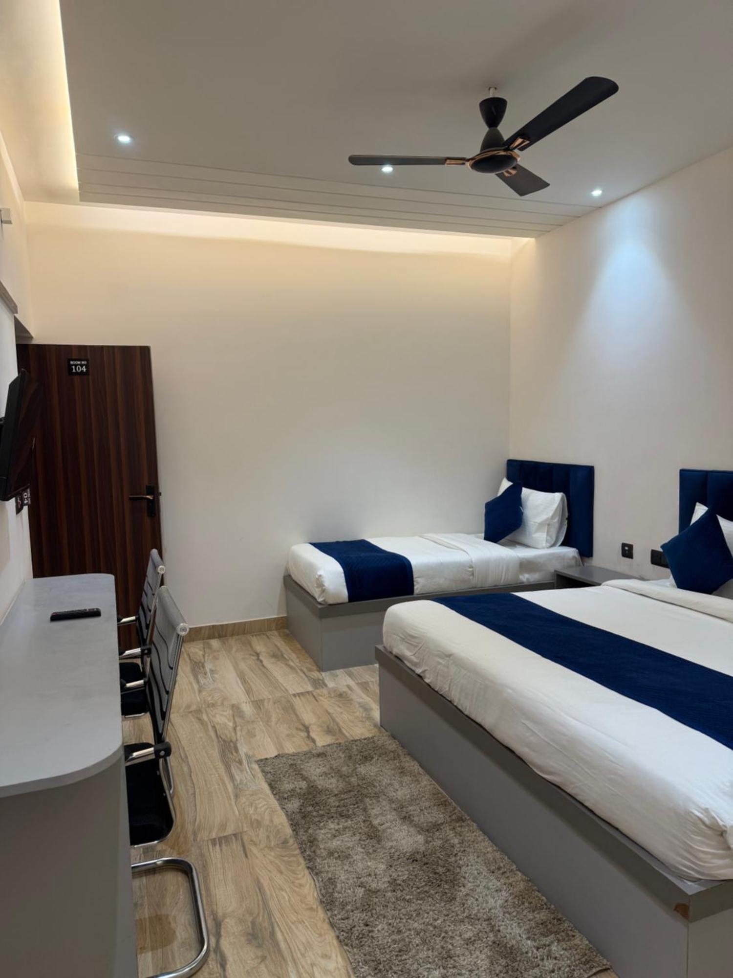 Hotel Taj Way By Jyoti Villa Agra  Exterior photo